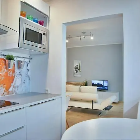 One Beautful Bedroom 아파트 *