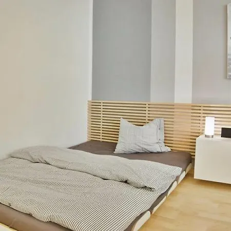 One Beautful Bedroom 아파트 *